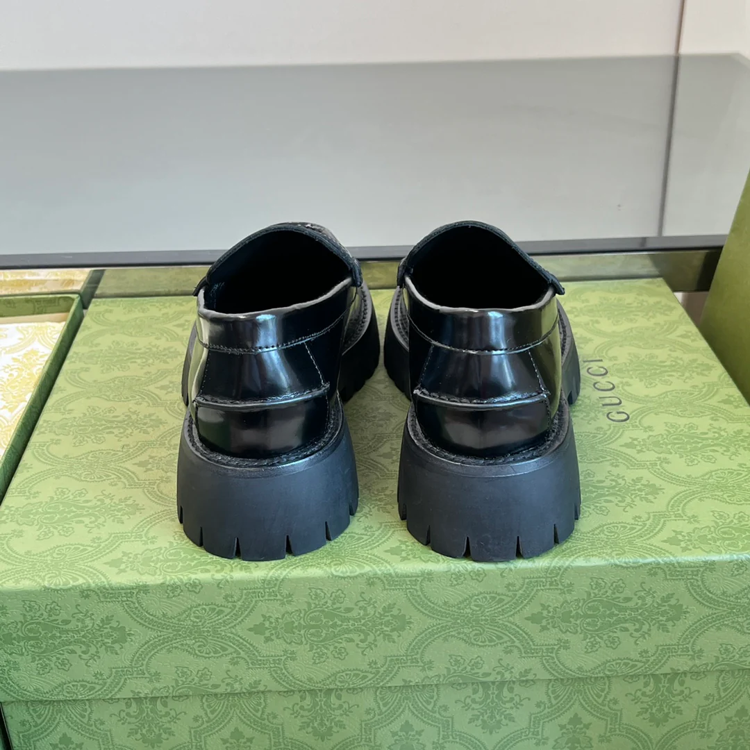 Новинка Gucci 2022 года - Акростих