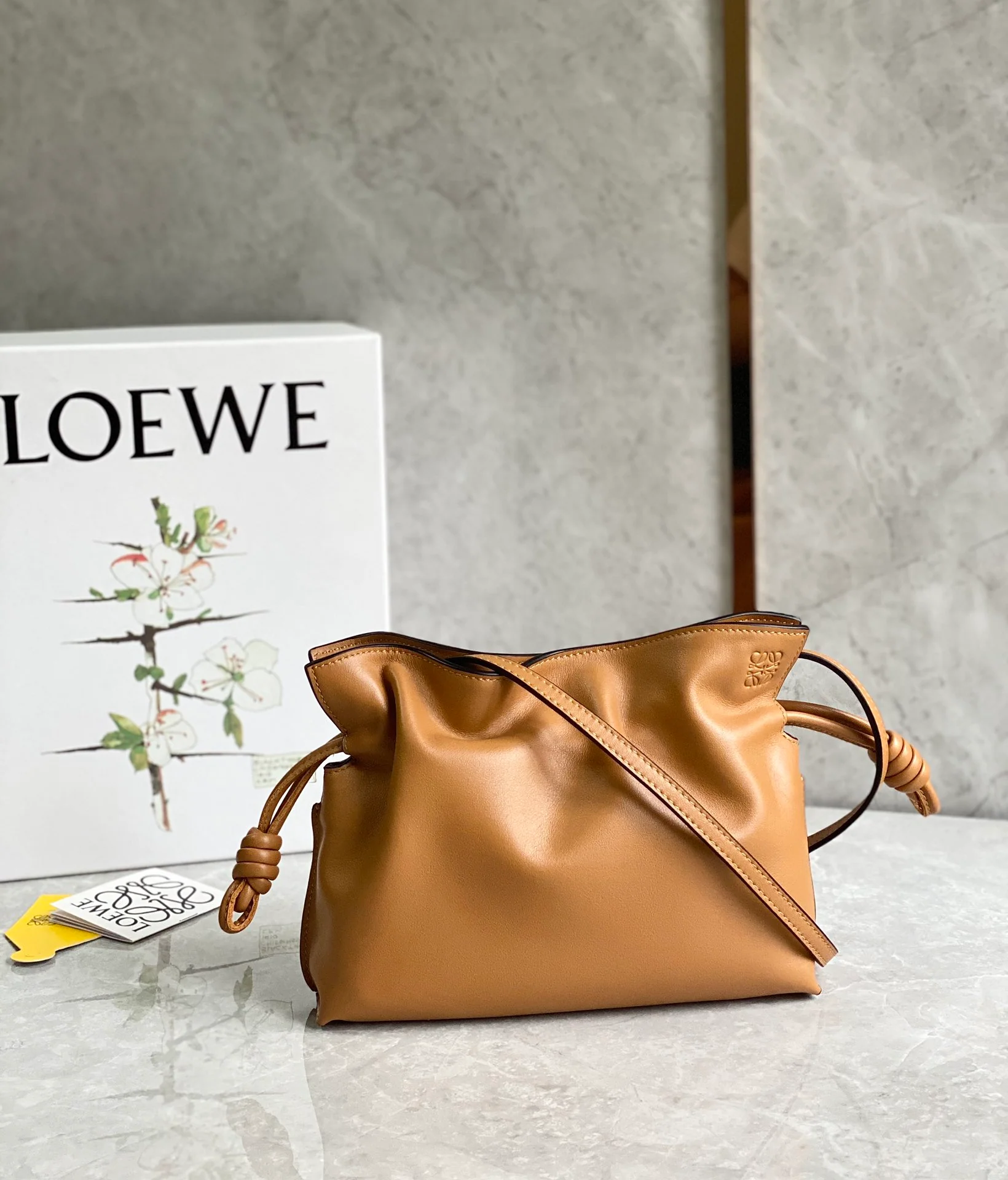 Loewe Flamenco, телячья кожа, размер S