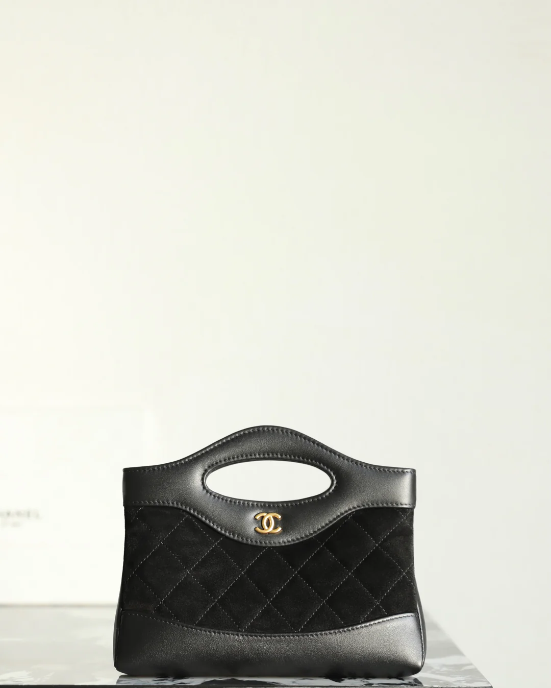 Сумка Chanel 25p nano31, замша, черная.