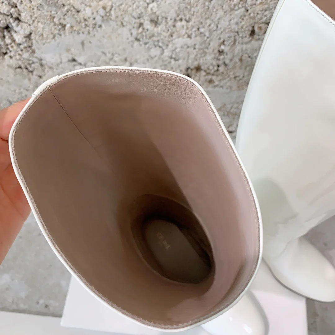 Ботинки Celine на низком каблуке 2024 года — белые