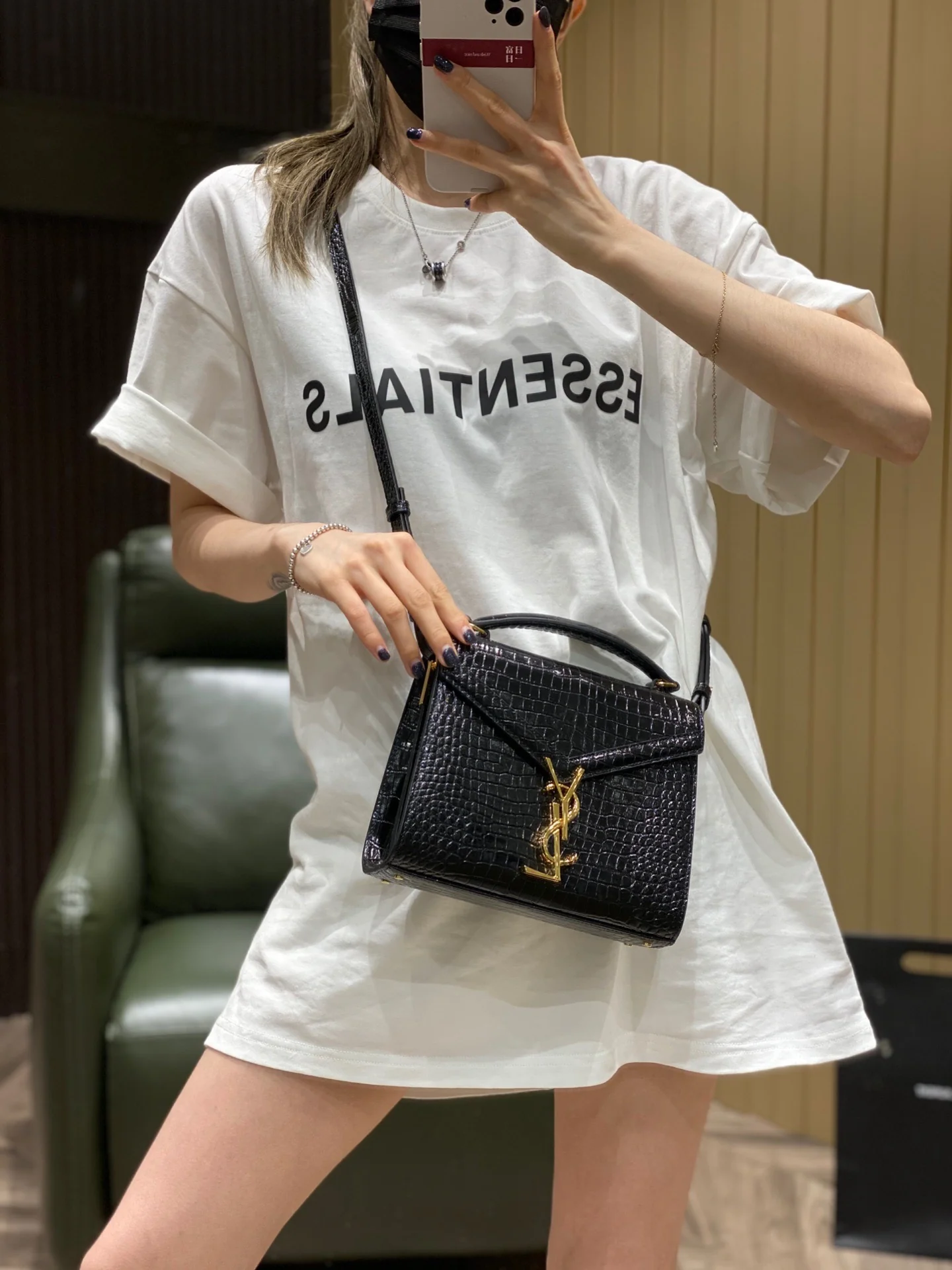 Образ YSL Cassandra с крокодиловым принтом (поделиться)