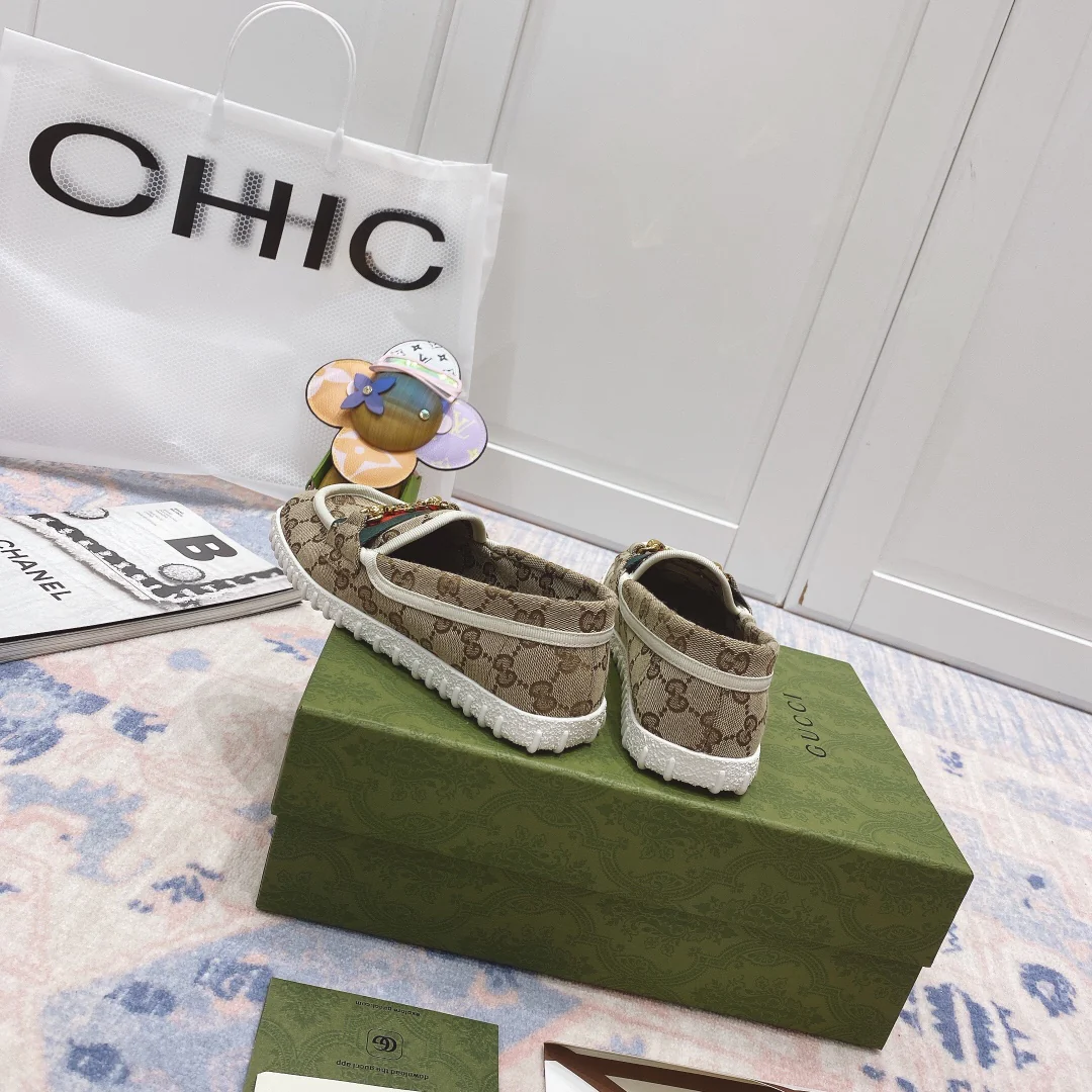 Gucci - Резиновая подошва - Туфли без шнурков - Лоферы - Унисекс - 1