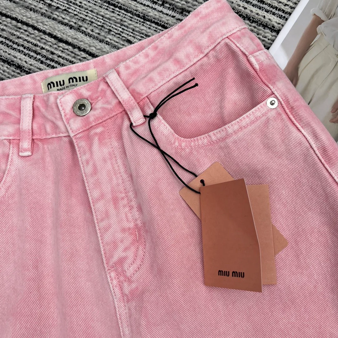 Miu Miu - 2404 - Коллекция весна/лето 2024 - Новые прямые джинсы Miu - Розовые