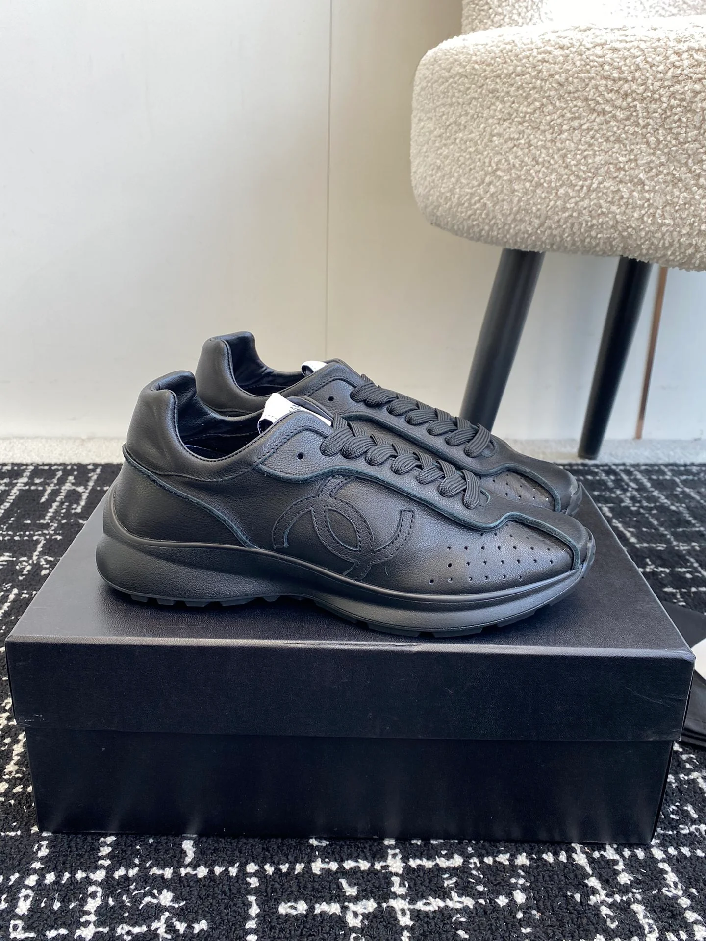 Кроссовки Chanel 2024 Retro - черные