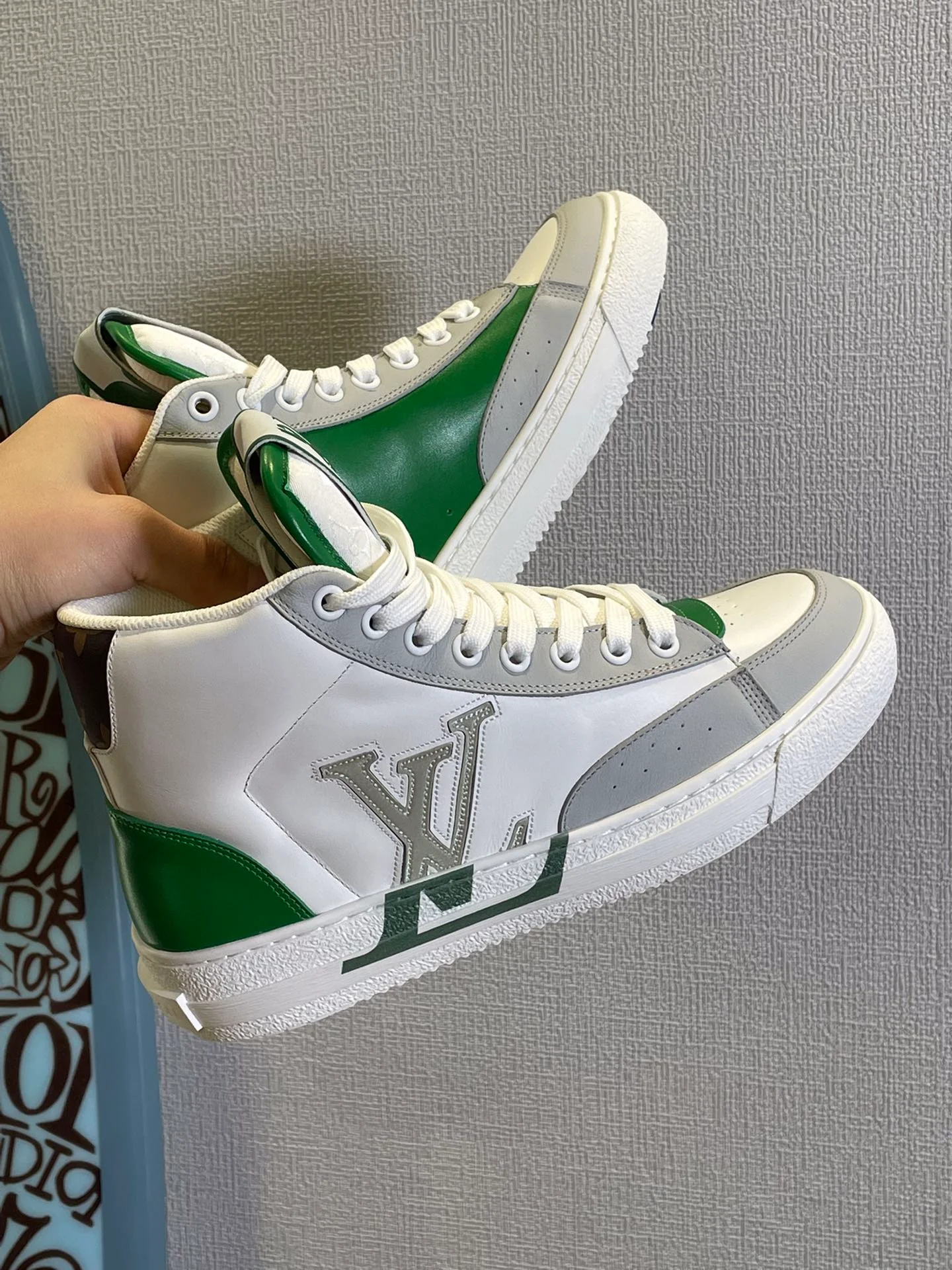 Обувь LV - кроссовки LV - высокие - повседневная обувь