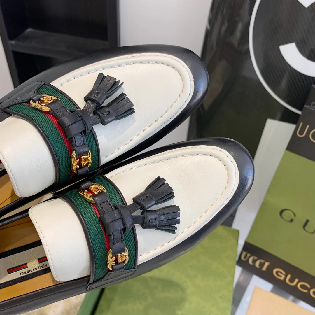 Лоферы Gucci с кисточками - 2