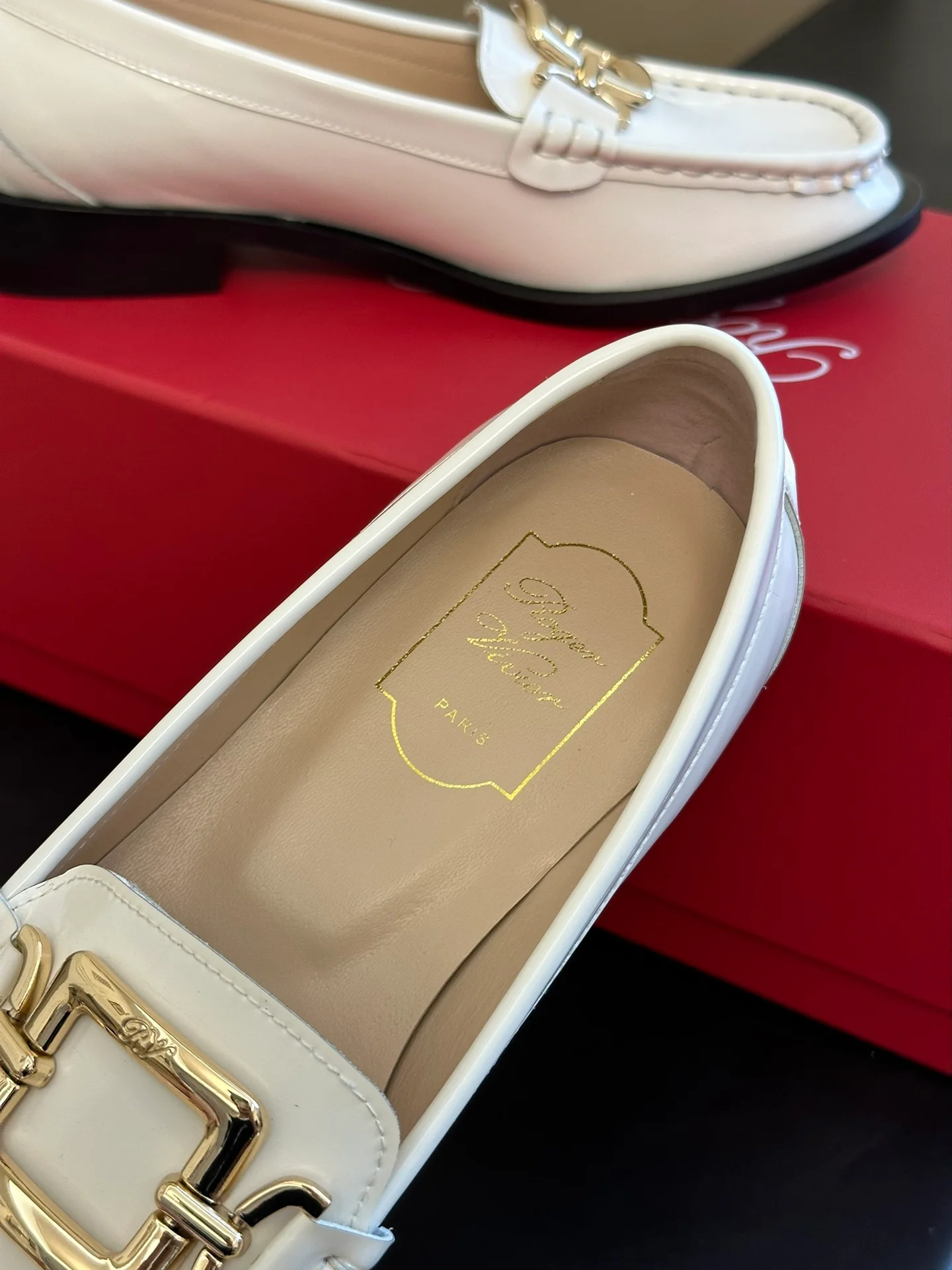 Обувь RV - Новинки осени/зимы 2023 - Лоферы - Балетки - Белое золото