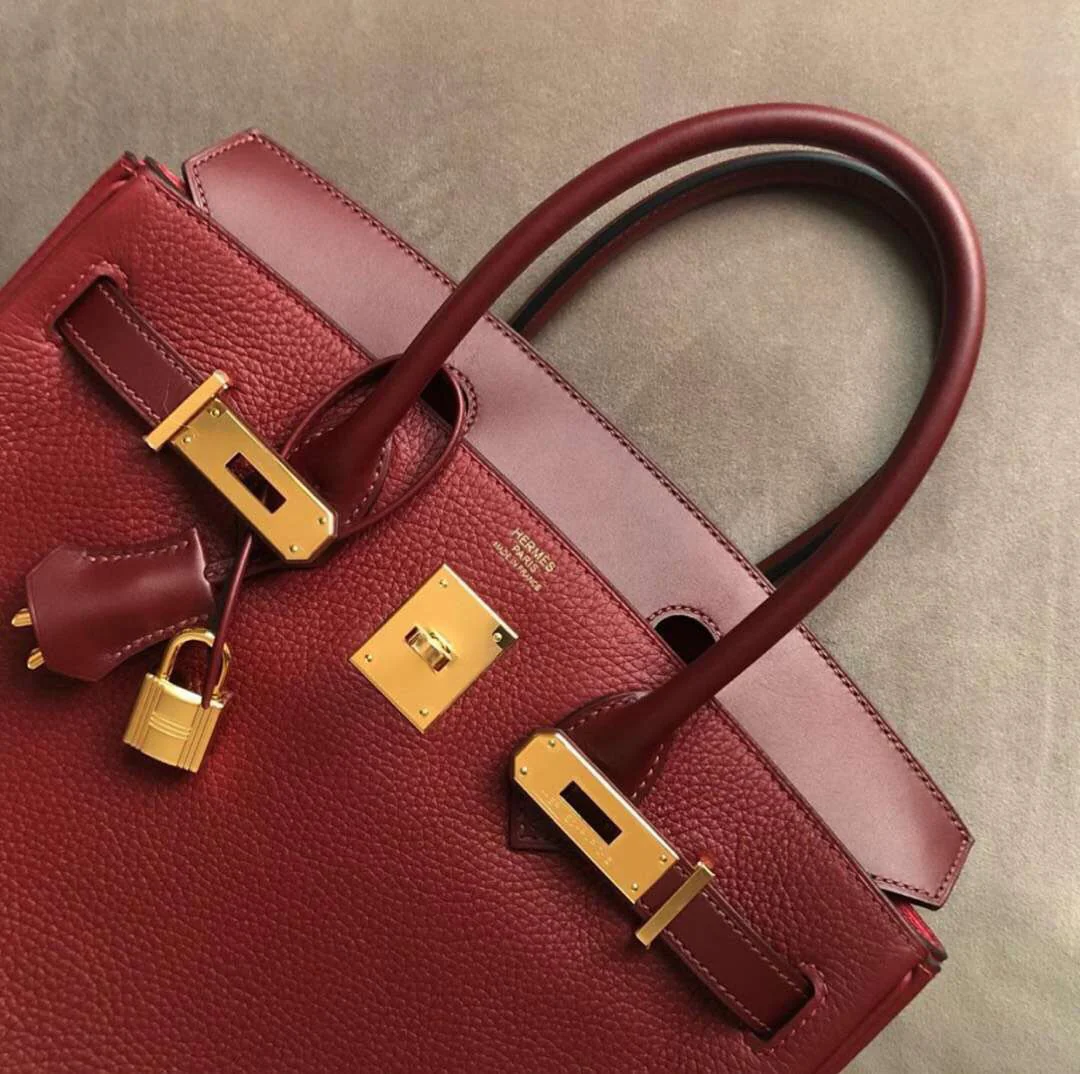 Сумка Hermes Birkin 30 Touch TC Sombrero Rougeh - Hermes Red с золотой пряжкой