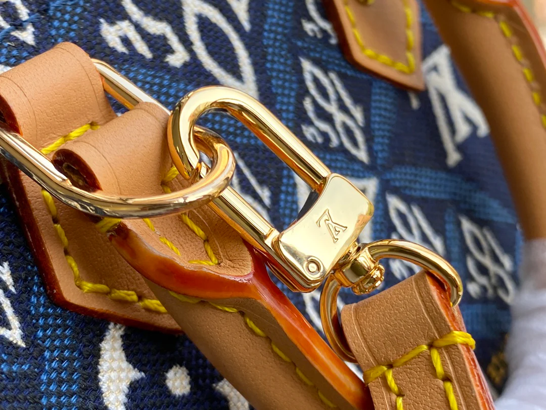 lv-m80288-petit-sac-plat-handbag