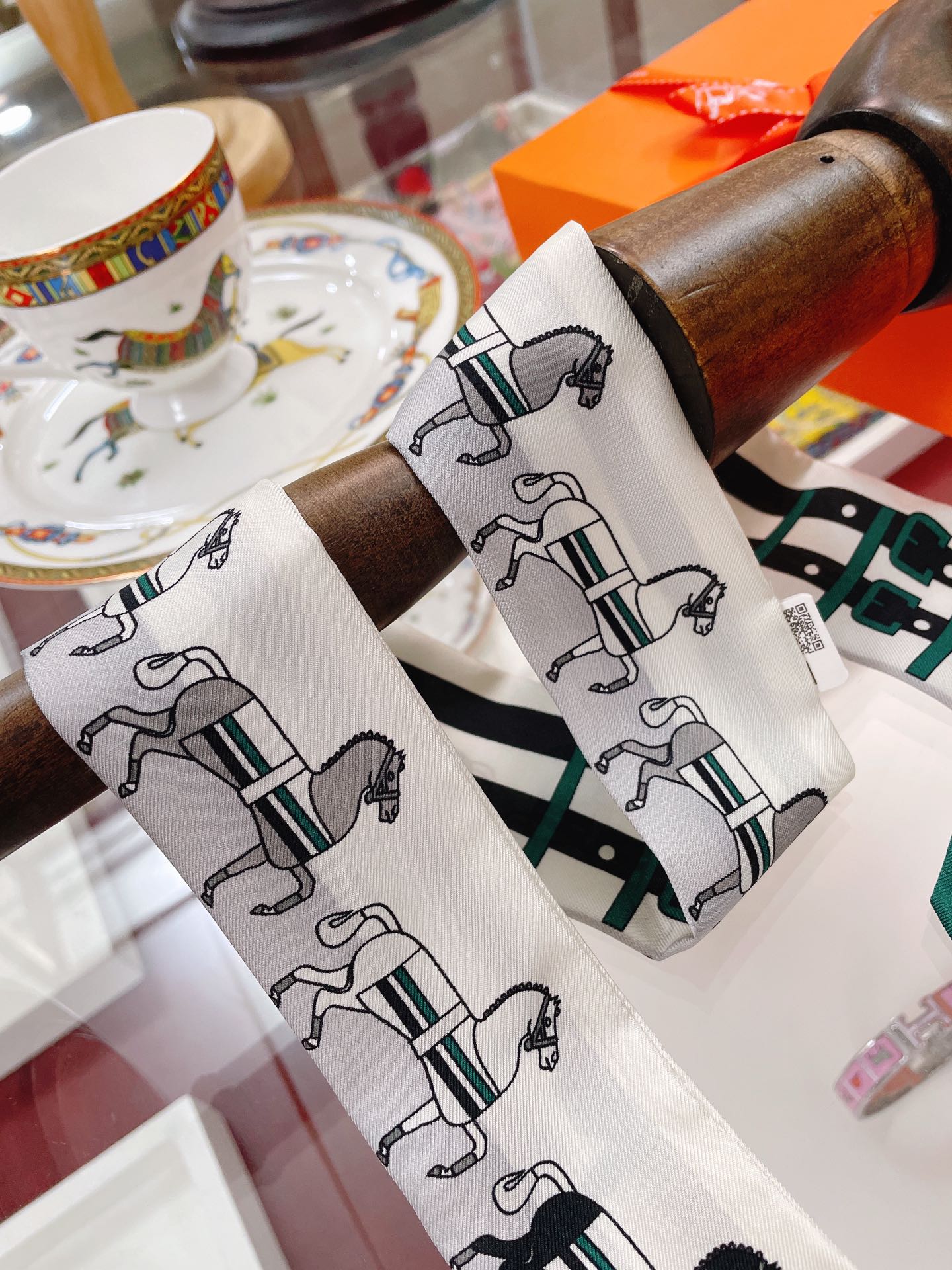 Hermes - Новая коллекция твилли - 5-86 см - 100% шелковый твилл, двусторонний - 1