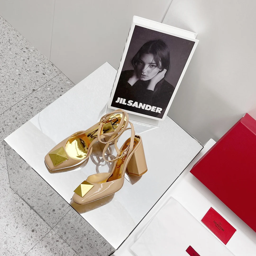 Valentino - Абрикосовые туфли на высоком каблуке - Туфли на массивном каблуке