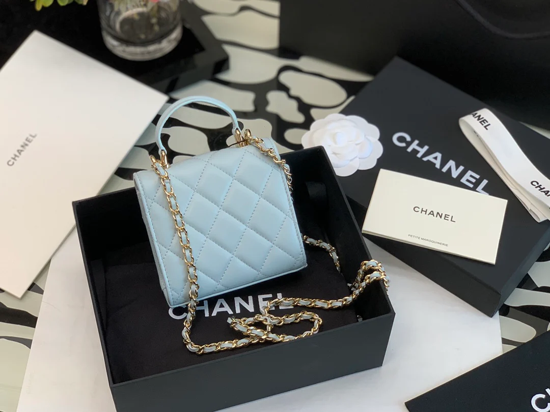 Мини-сумочка Chanel в виде коробки с ручкой - синяя