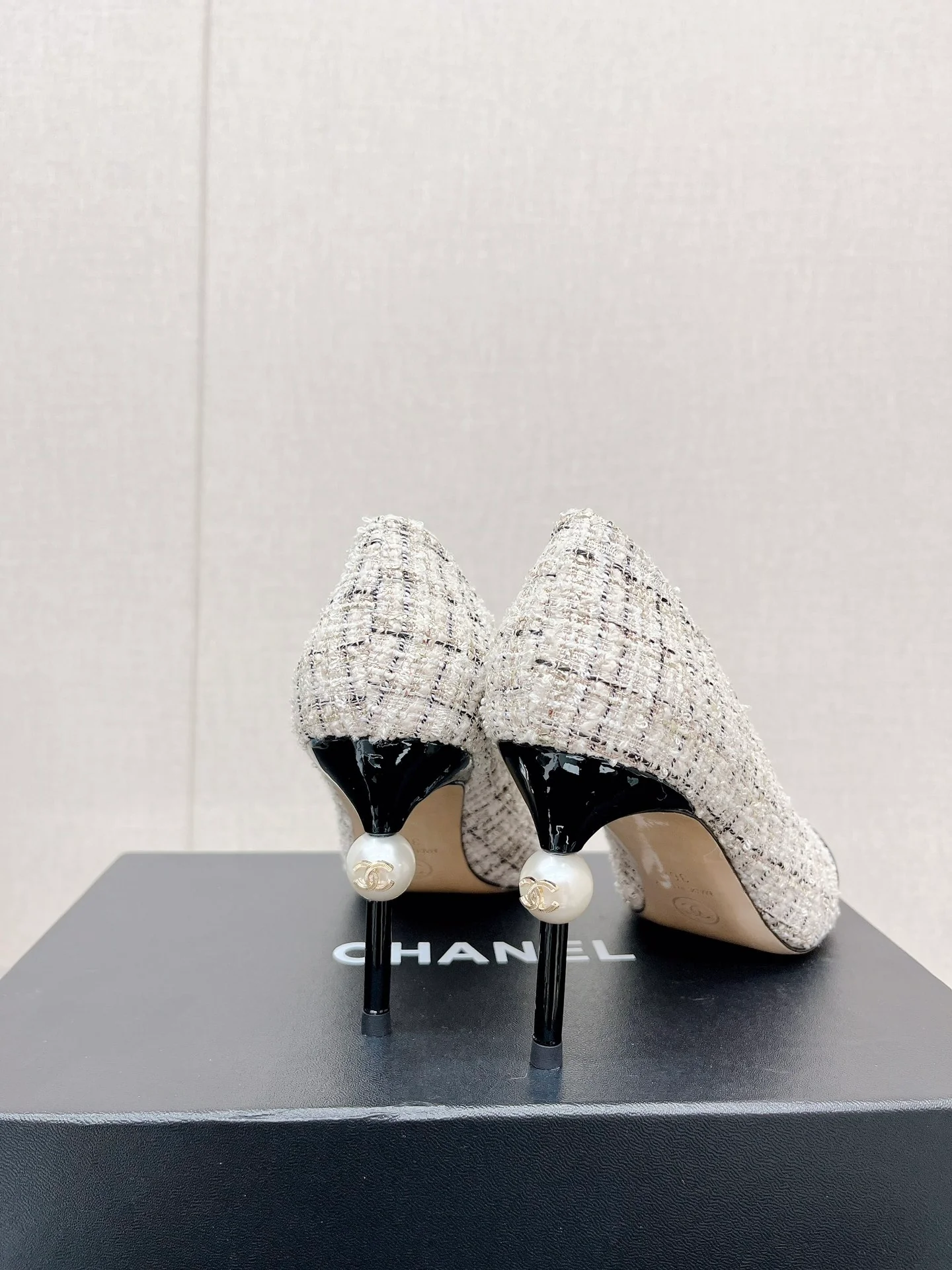 Туфли на высоком каблуке Chanel Coco Pearl - 8-5 см