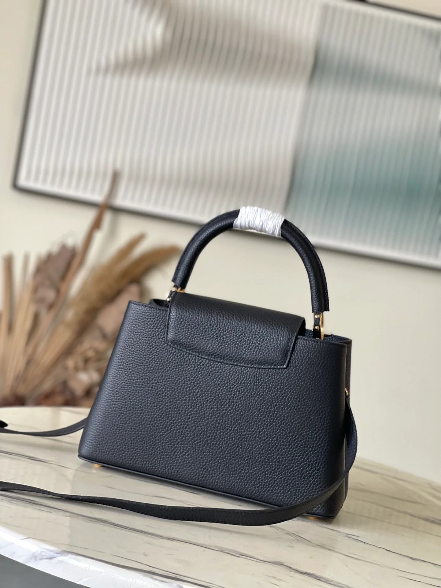 LV-m12751-capucines-medium handbag-black