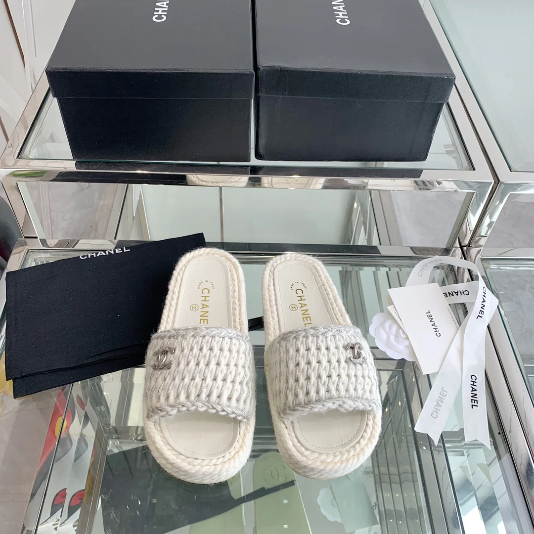 Chanel - Плетеные тапочки - Белые