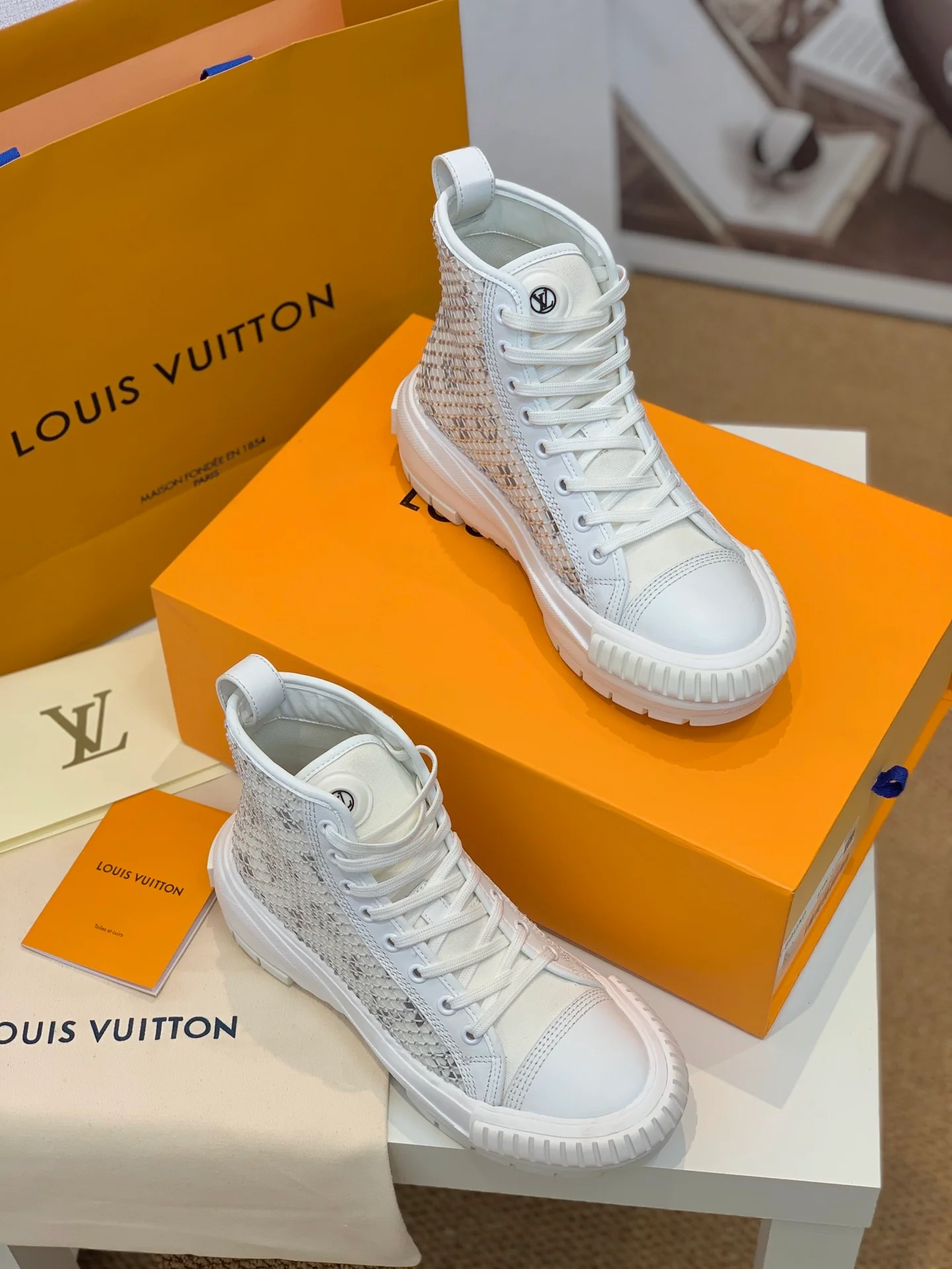 Обувь LV - LV Squad - Верх из сетчатого материала с кристаллами - Высокие повседневные туфли