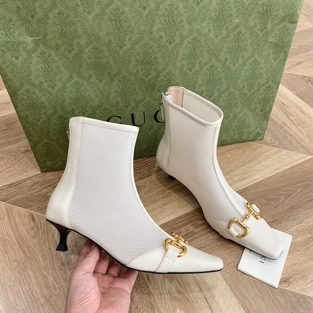 Ботильоны Gucci Street с пряжкой, острым носком и низким каблуком