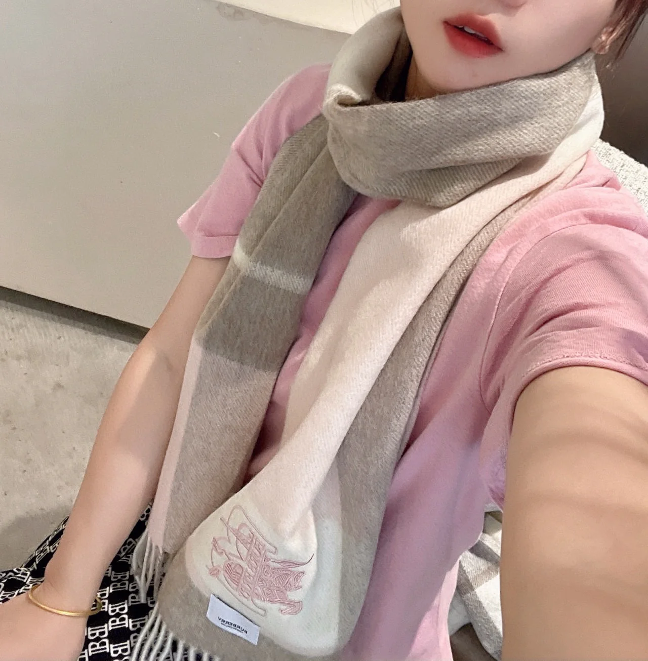 Шарф Burberry в клетку - Размер 30 - 180 см - 100 г - Шерсть - Серо-розовый