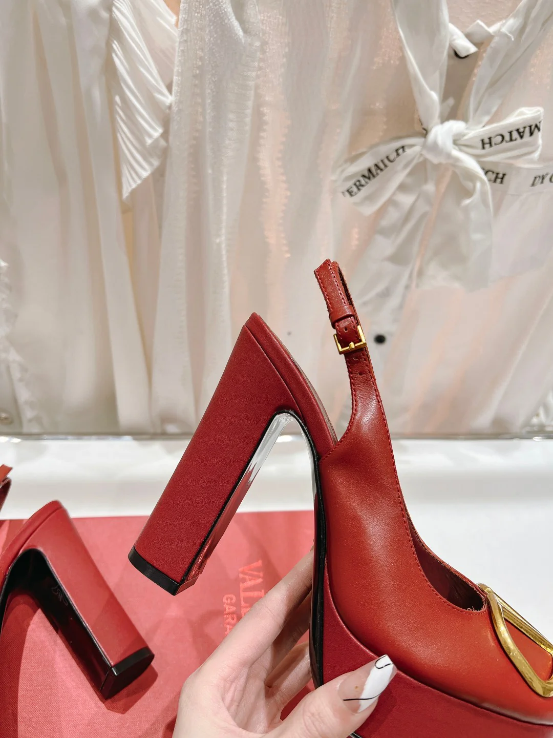 Новинка лета 2023 от Valentino - Сандалии на платформе - Оранжево-красные