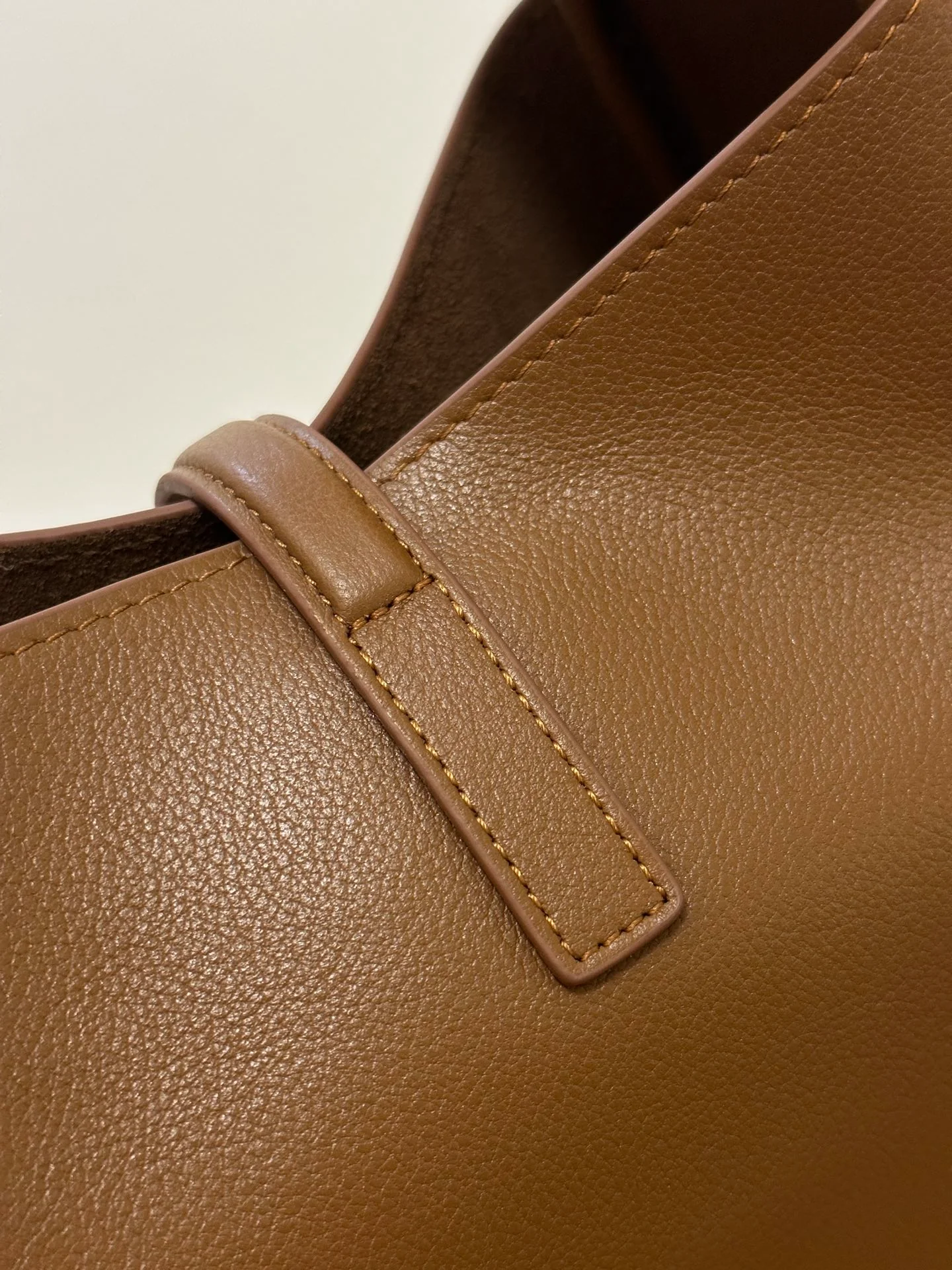 YSL-le-5a7-hobo-underarm bag-caramel brown