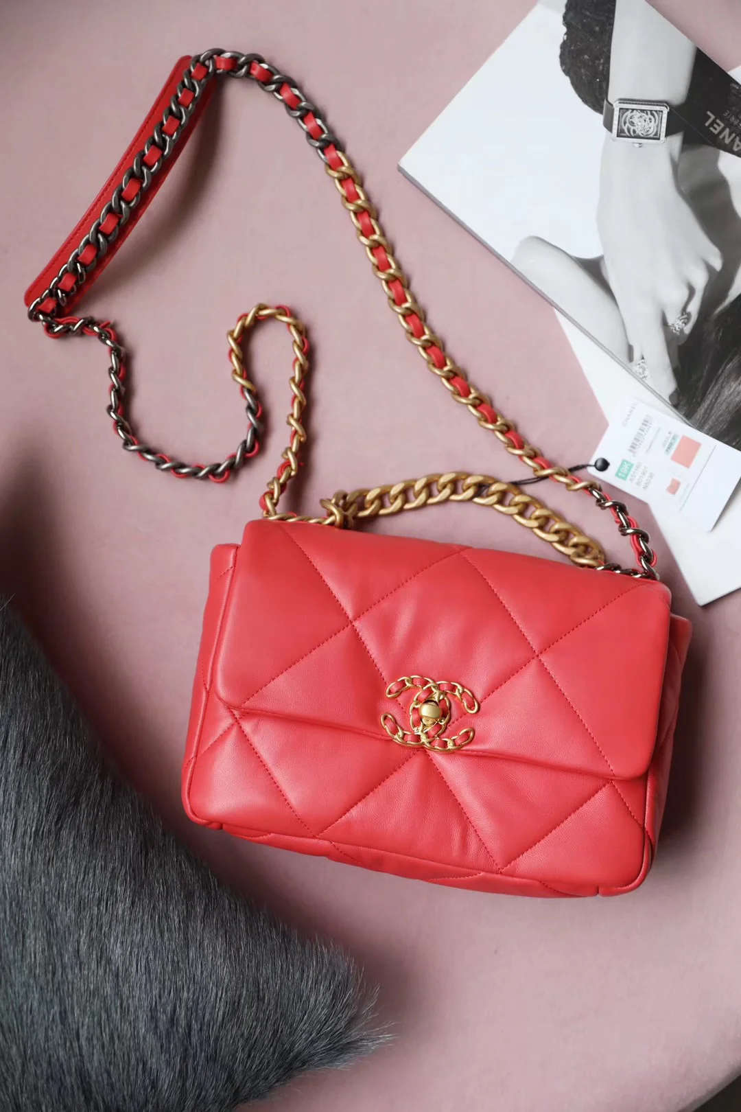 Сумка Chanel 19 - маленькая, кораллово-красная