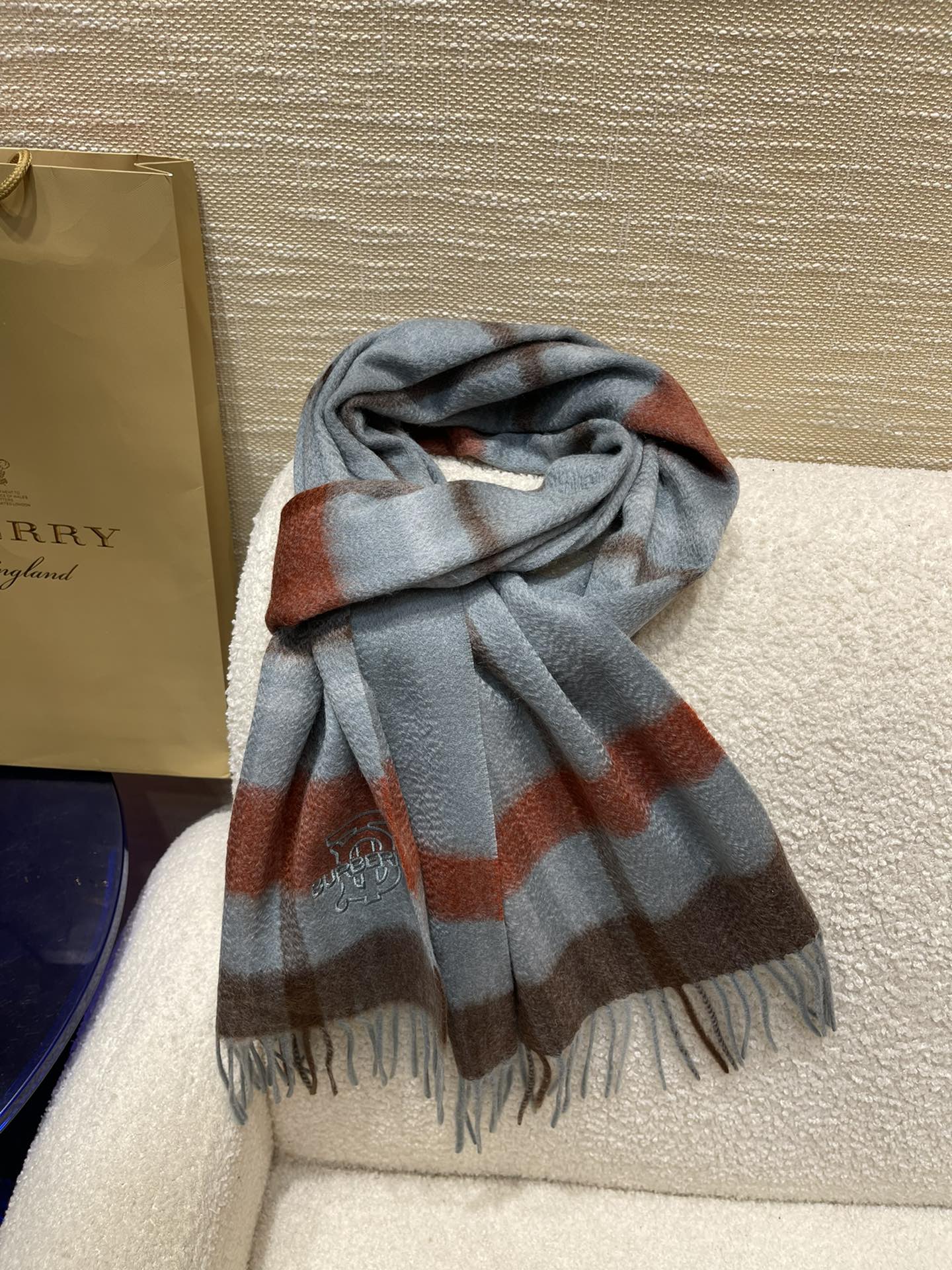 Кашемировый шарф Burberry из плотной волнистой ткани - мужской - светло-голубой