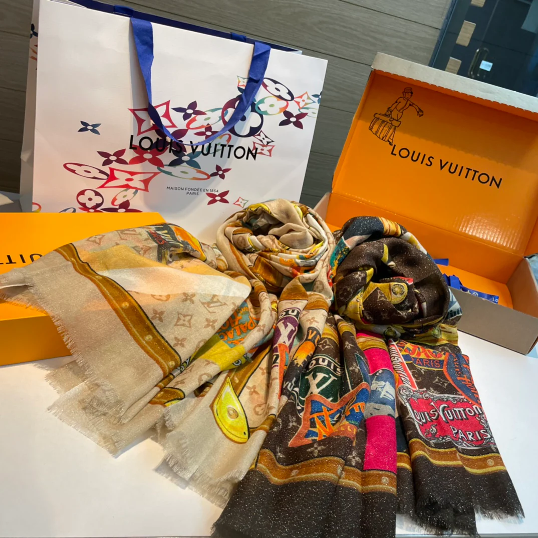 Шарф LV-2024 с буквенным узором 110-200