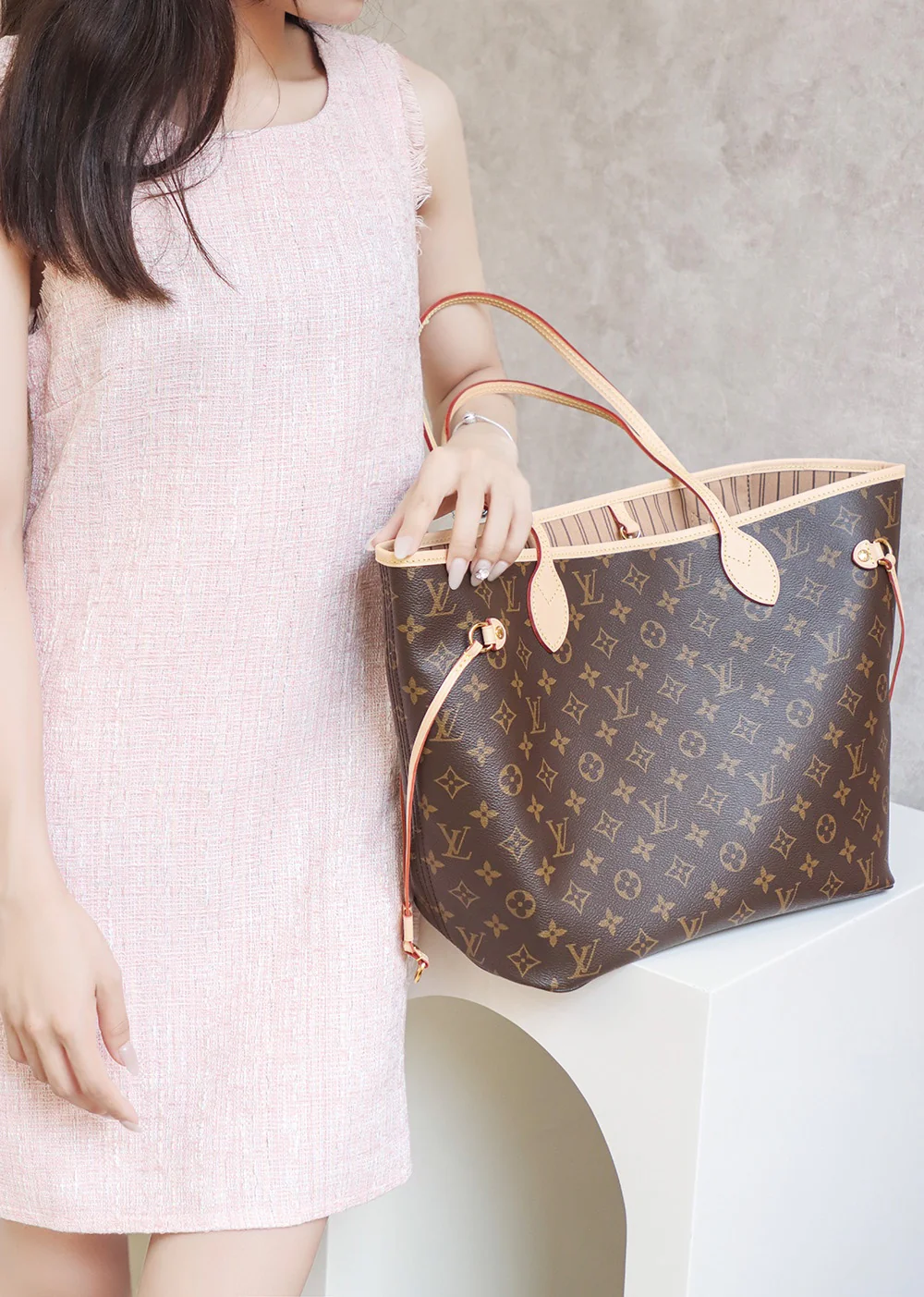 m40995-LV-Классическая сумка Neverfull с монограммой Classic Monogram