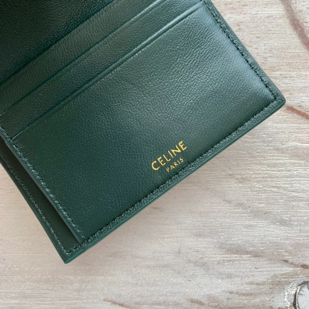 Маленький глянцевый кожаный трехсекционный кошелек Celine - 2 шт.