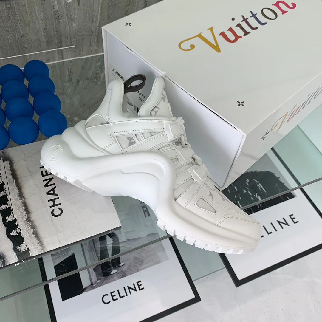 Обувь LV - массивные кроссовки LV - размер 24