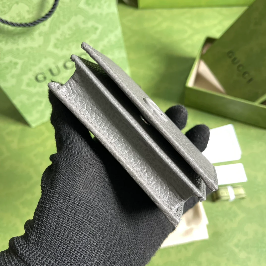 Gucci GG Marmont系列卡包