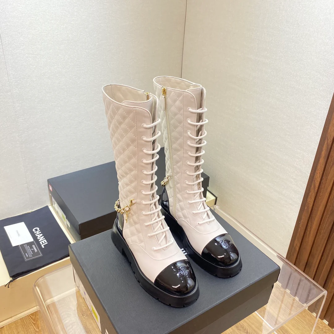 Chanel - Импортные стеганые сапоги из овечьей кожи - Белые