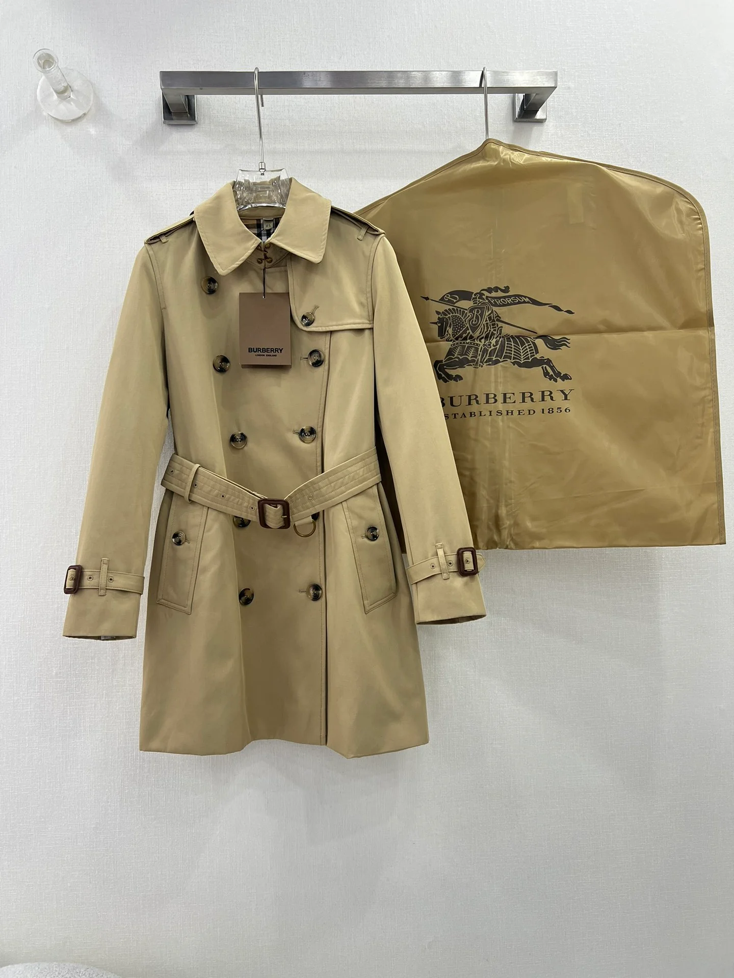 Классический короткий тренч Burberry 2403 Kensington