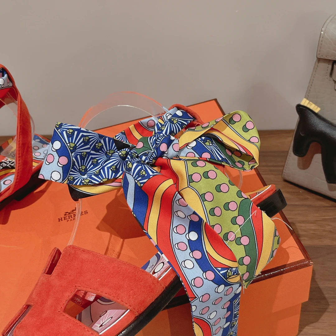 Коллекция Hermes Весна/Лето 2023 - Модные сандалии с шарфом для волос - Оранжевые