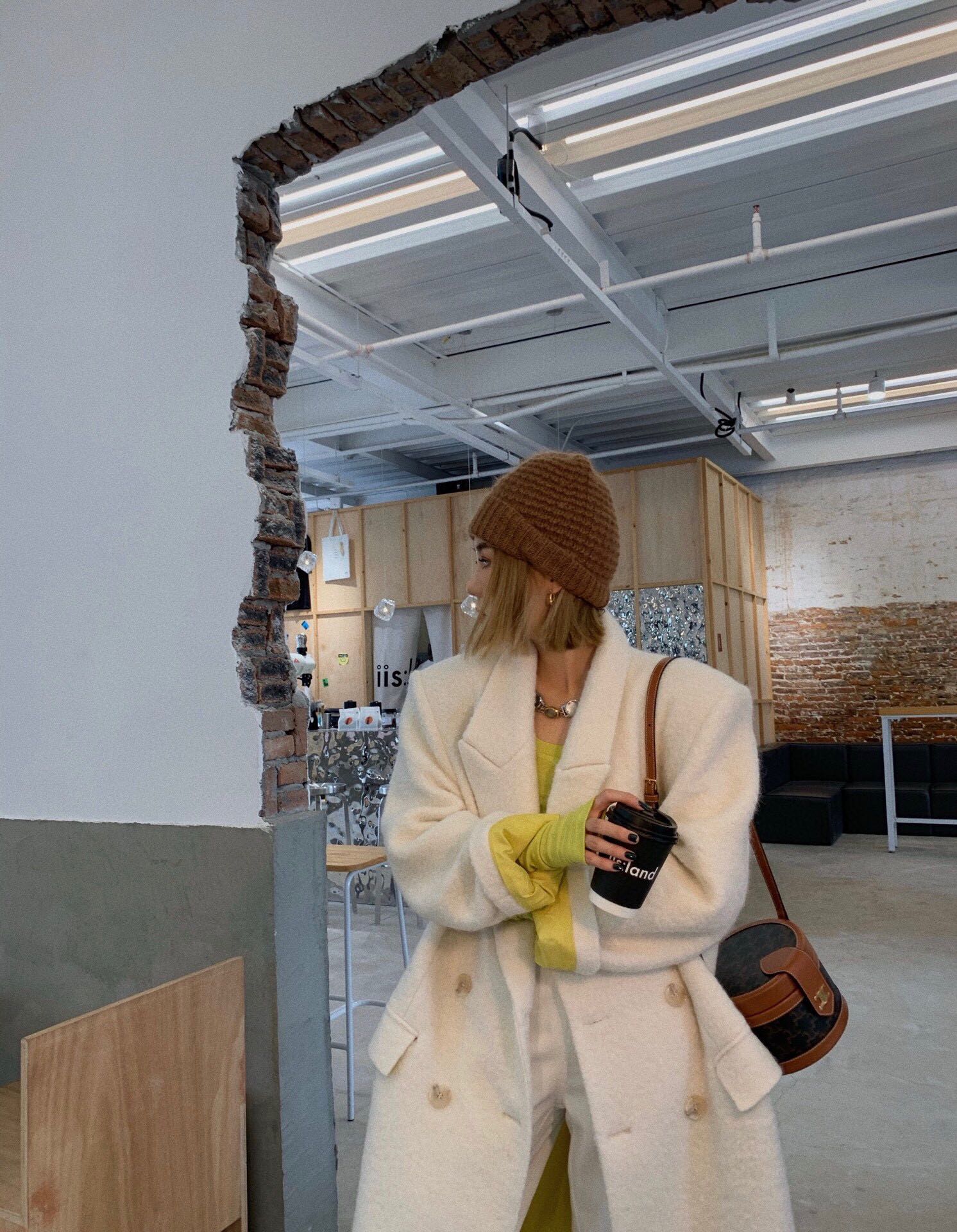 цилиндрическая сумка Celine