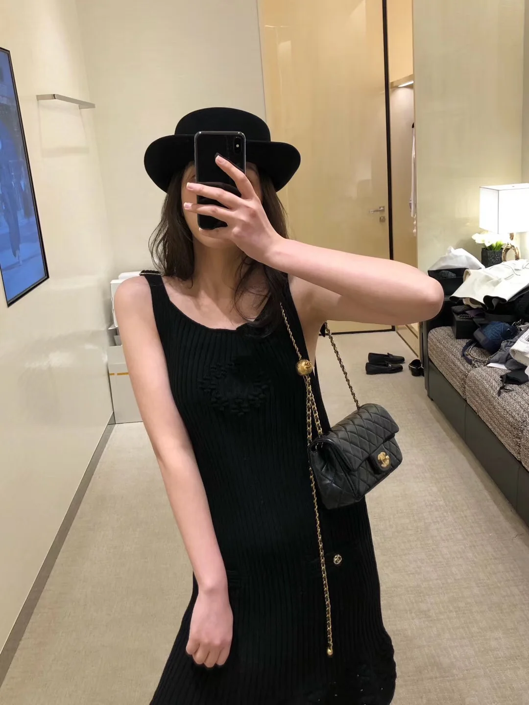 Сумка Chanel Golden Ball Flap Bag 2020, 20 см, 1 шт.