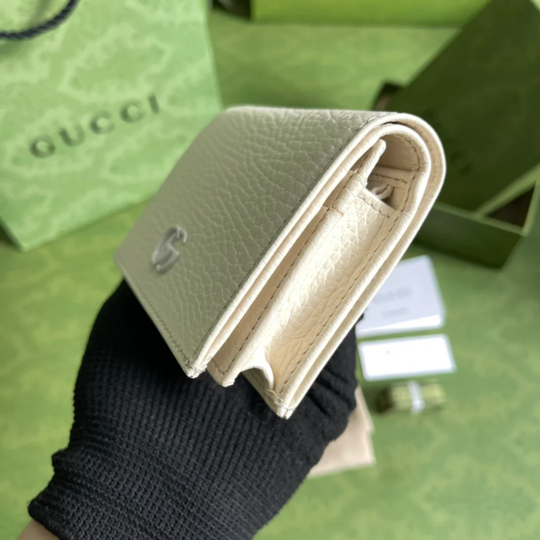 Gucci GG Marmont系列卡包