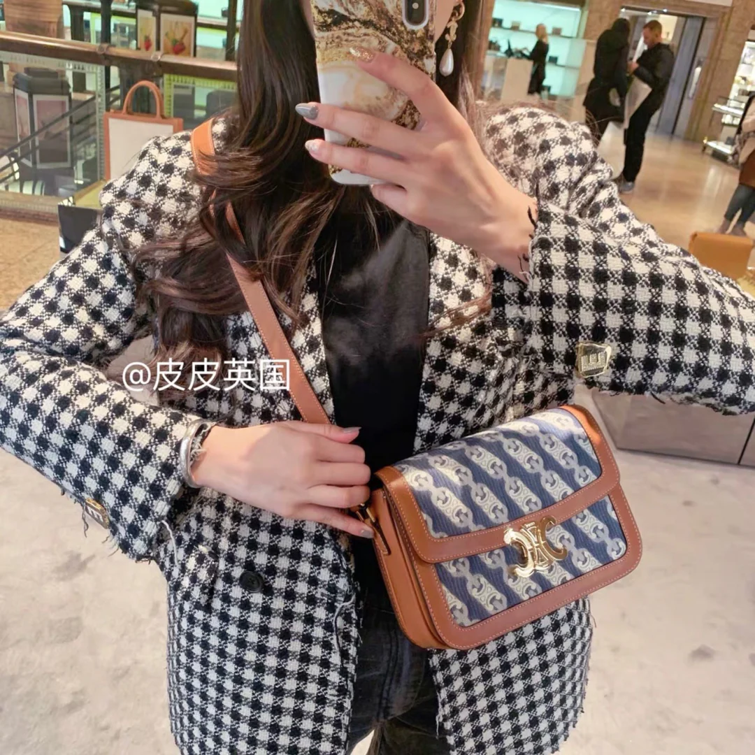 Сумка Celine Triomphe Classic из льна и белой кожи, темно-синяя, большой размер 22 см.