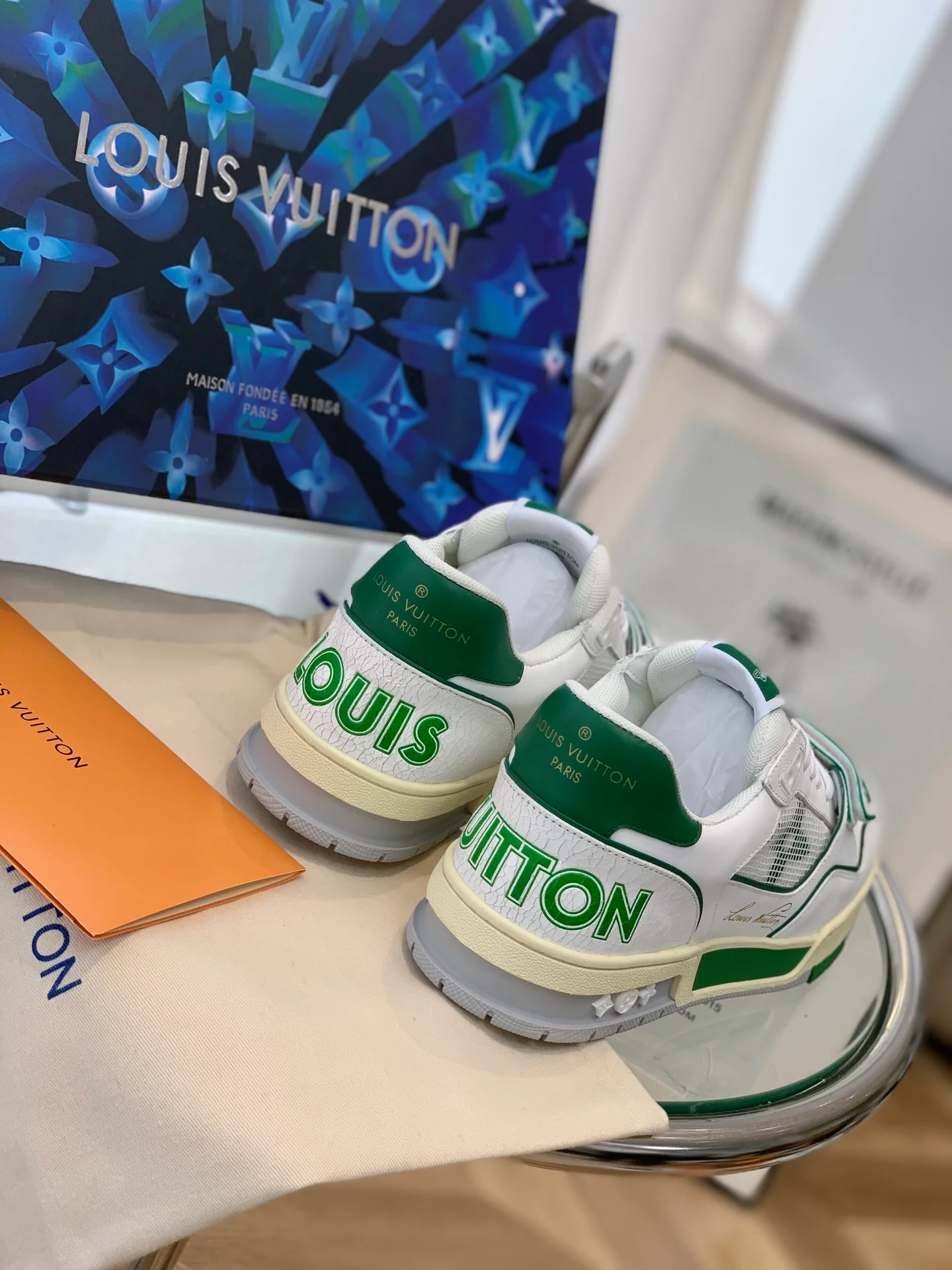 Кроссовки LV Trainer Series - Унисекс - Липучка спереди - Зелёные