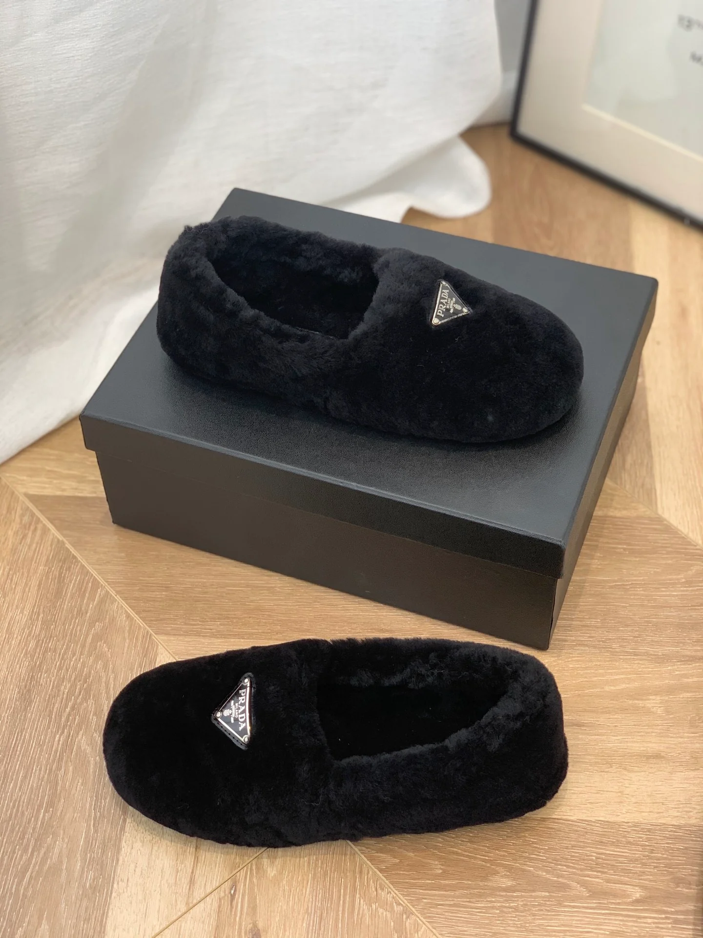 Обувь Prada - шерстяные лоферы Prada