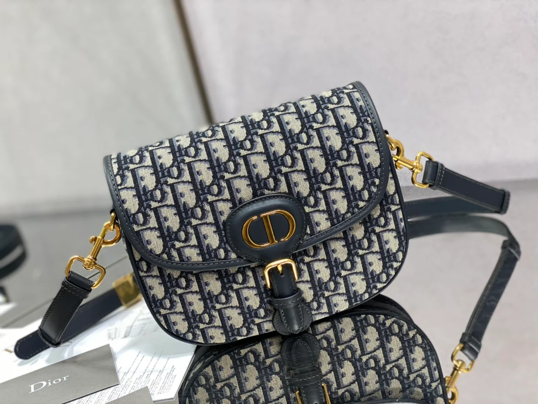 Сумка-бобби Dior из коллекции Oblique (осень/зима) - средний размер - классический синий цвет, ткань.