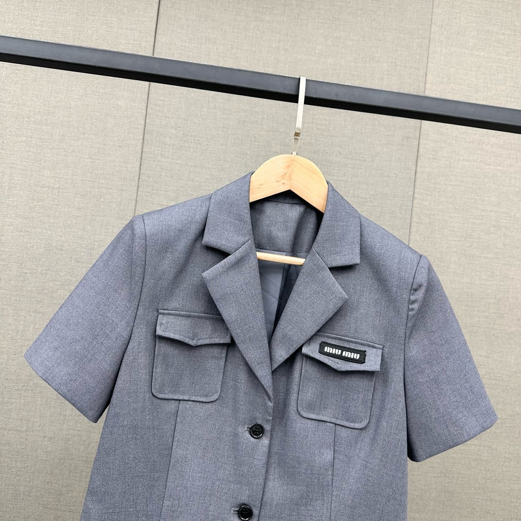 Miu Miu - 2404 - Минималистичный короткий купальник - Серый