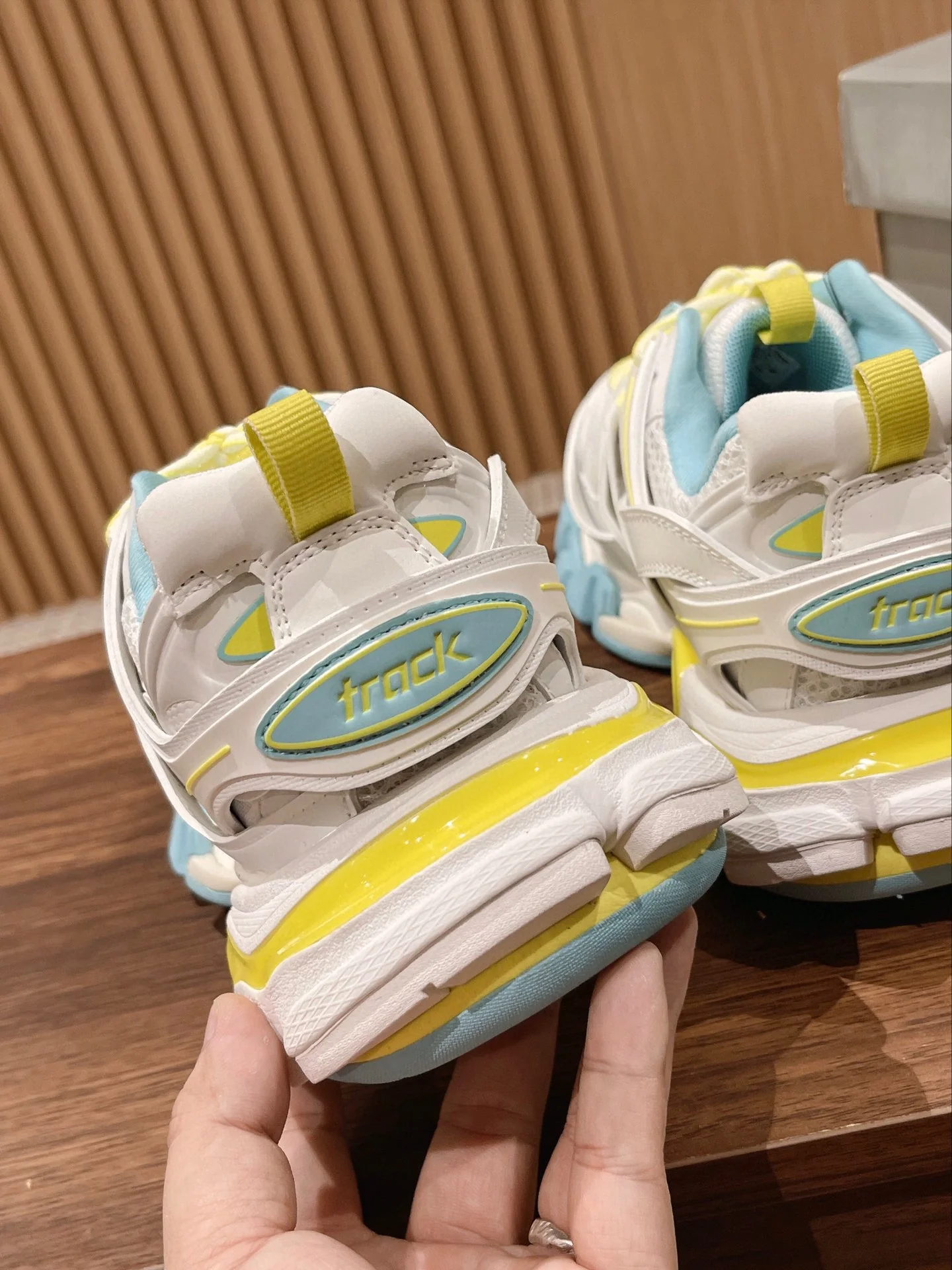 Кроссовки Balenciaga Track 3-0 (3-го поколения) Chunk - унисекс - белые