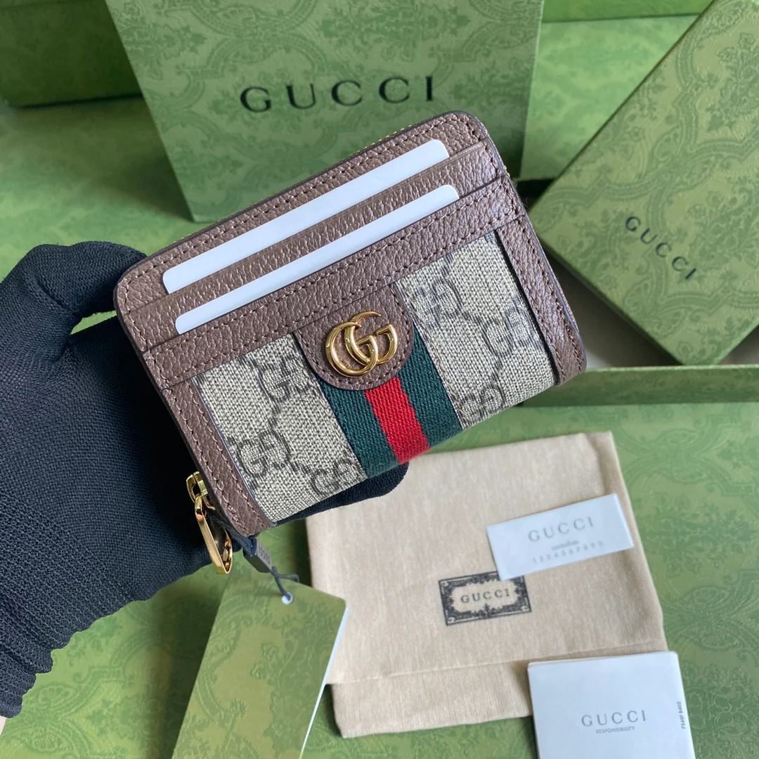 Gucci 新款拉链短夹