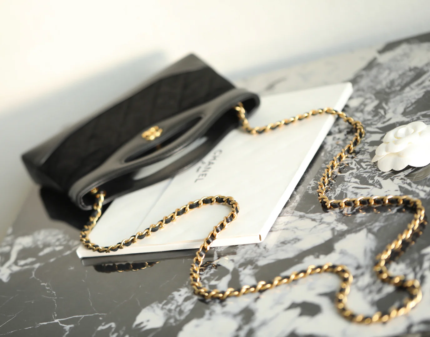 Сумка Chanel 25p nano31, замша, черная.