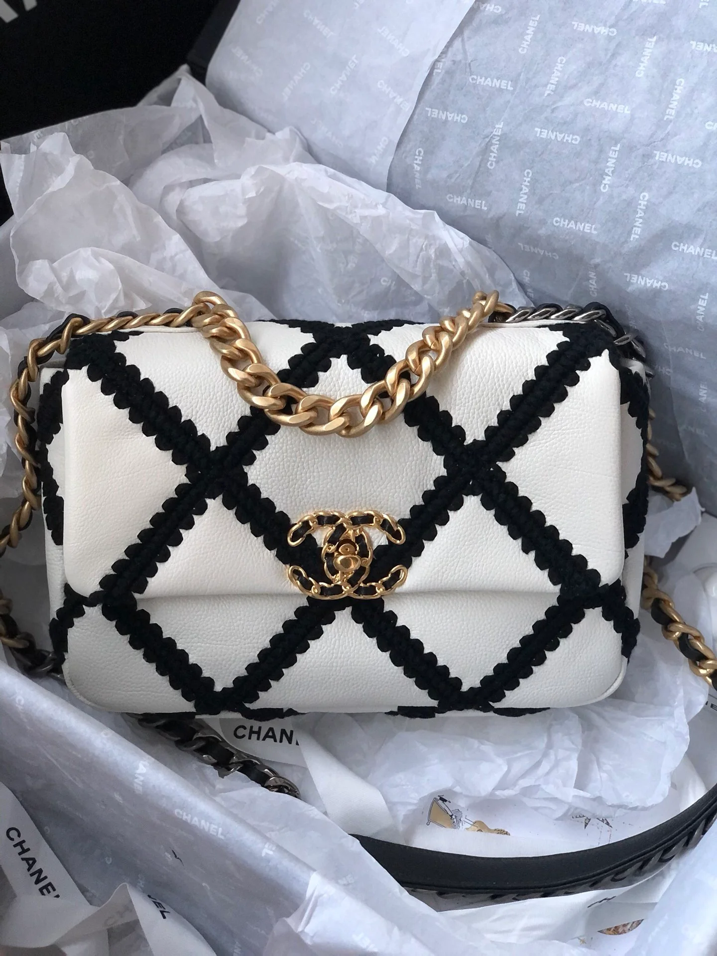 Сумка Chanel 19 - Кожаная - Черно-белый клетчатый узор