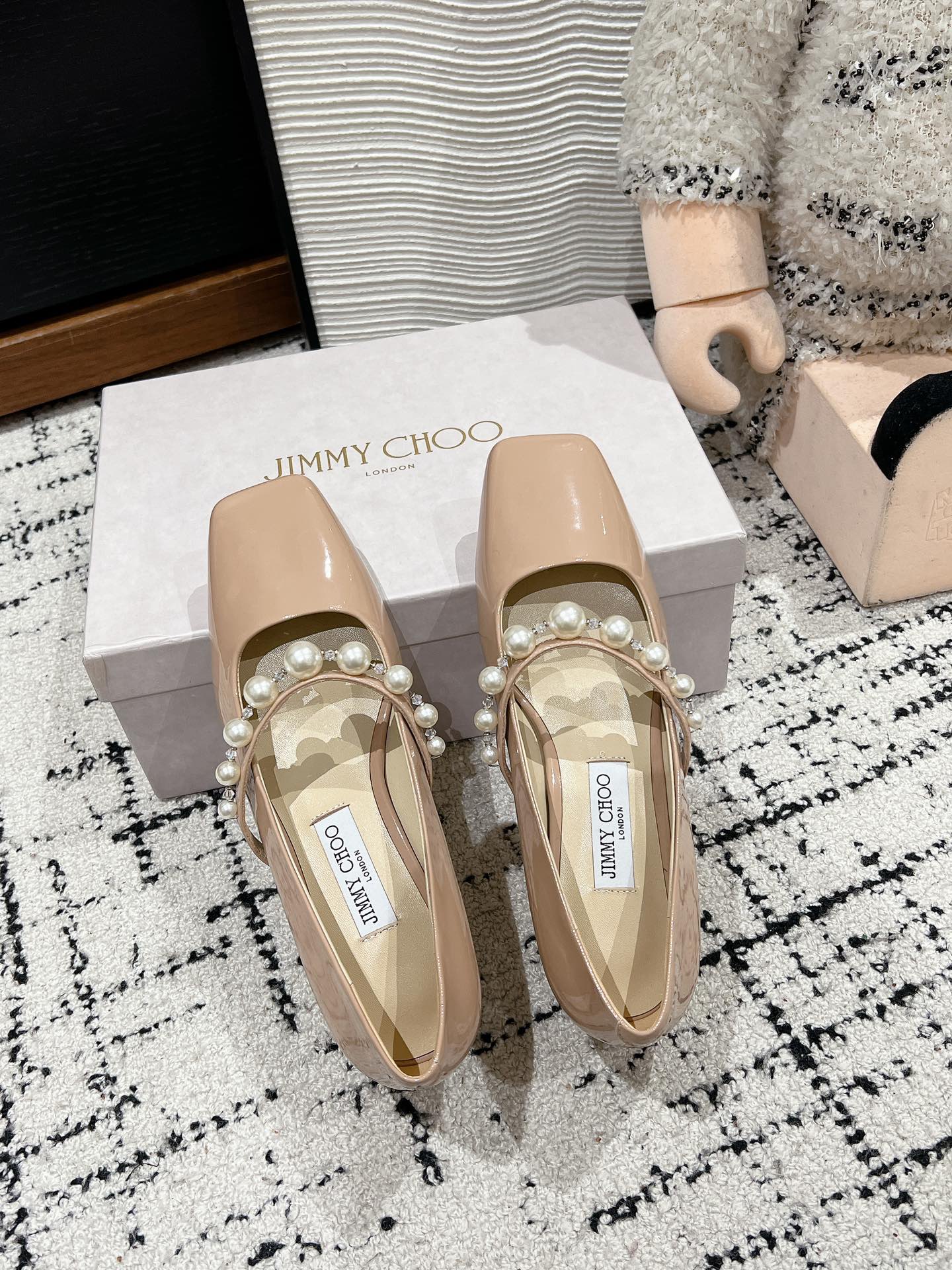 Туфли на низком каблуке Jimmy 2024 с квадратным носком и жемчужным блеском - розовые