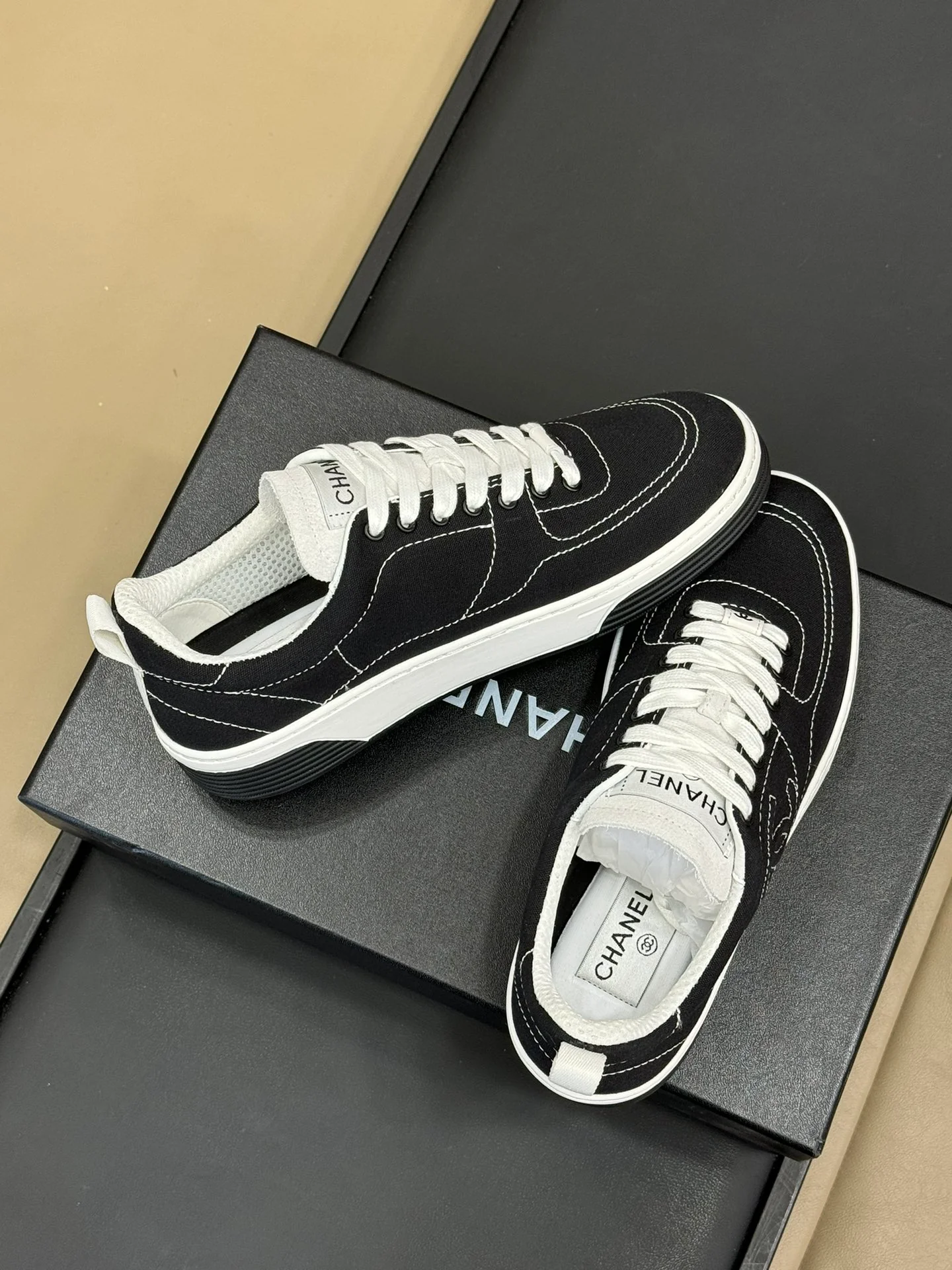 Скейтбордические кроссовки Chanel 2024 - черные