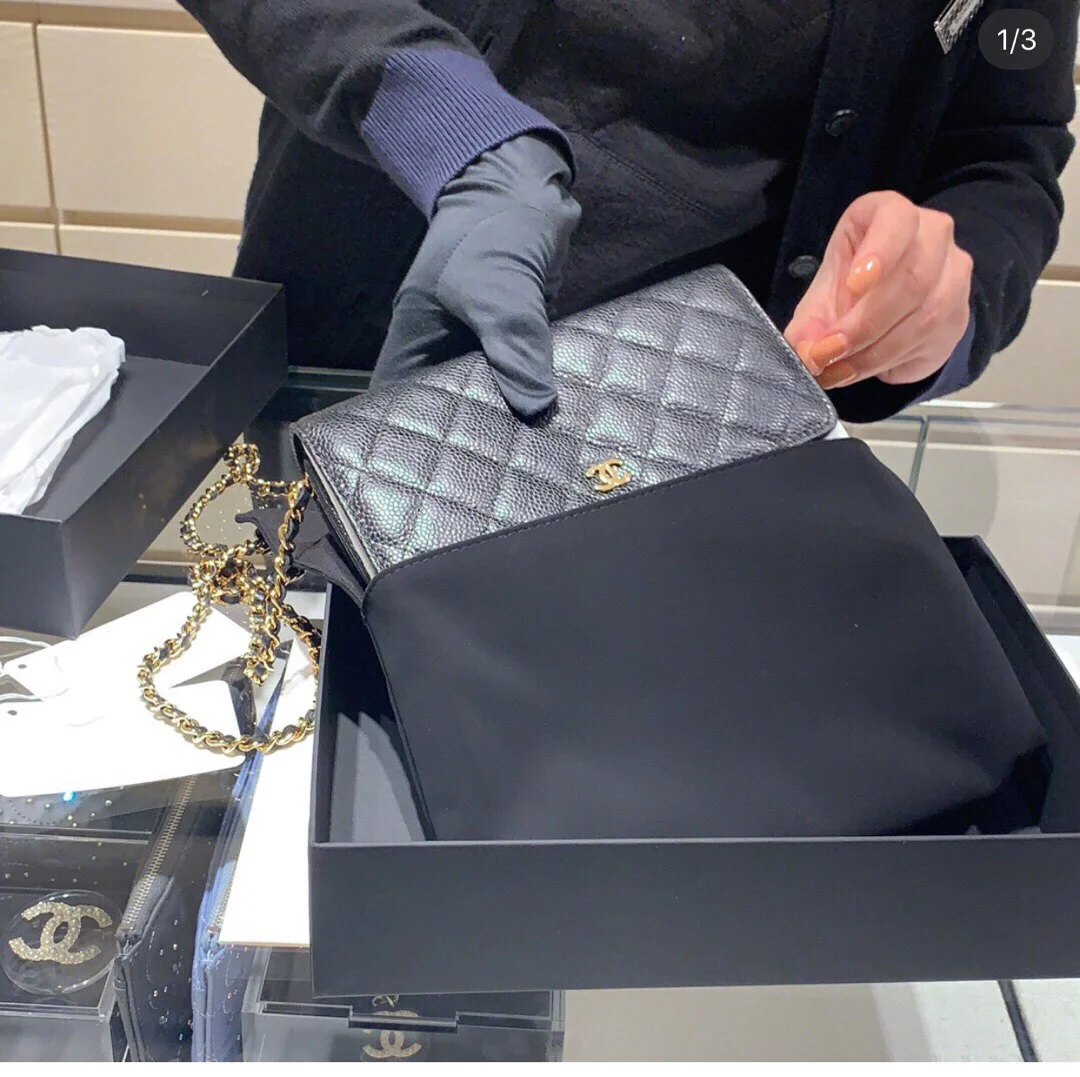 Chanel-WOC делятся образами