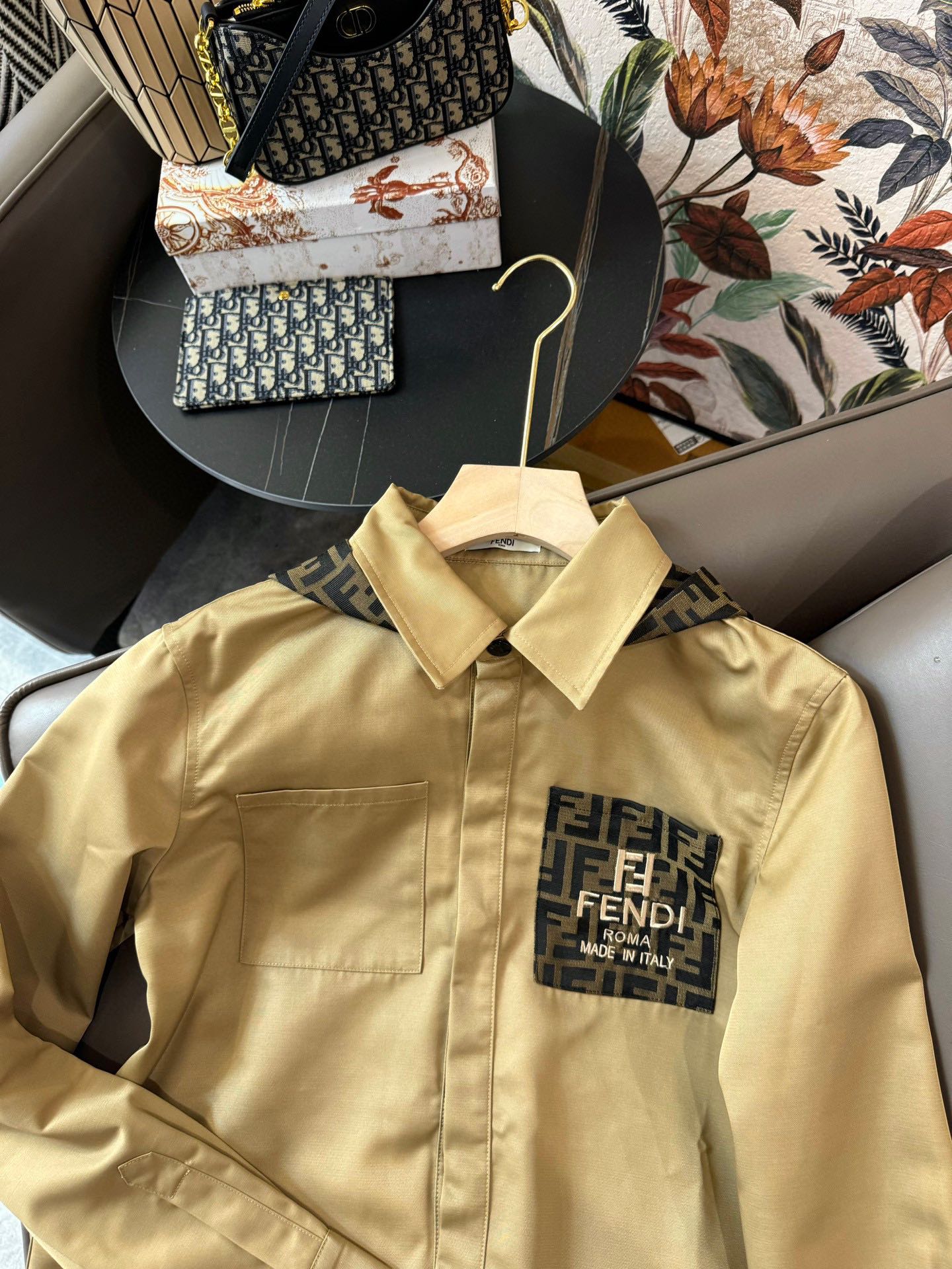 Новая супермилая куртка Fendi 2403-24ss